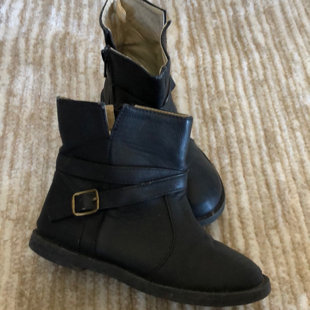 Baby Gap Black Boot Size 10